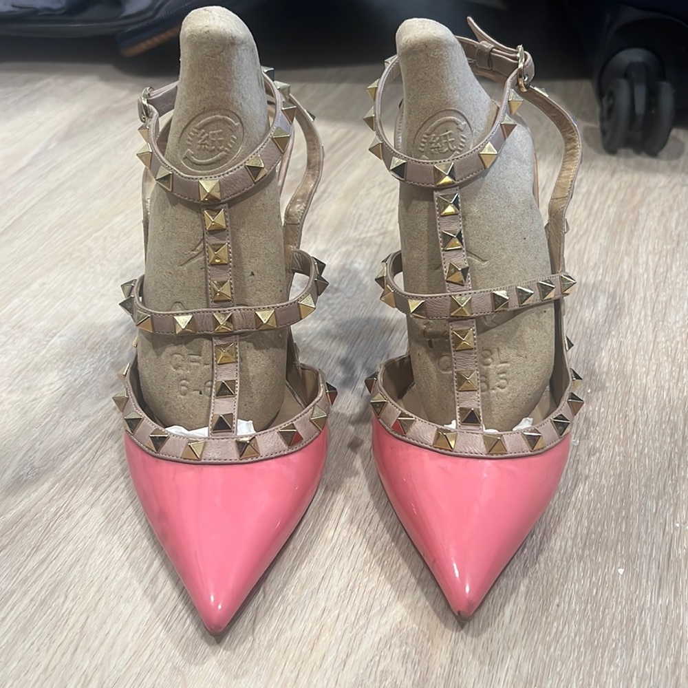 Valentino rock stud pump